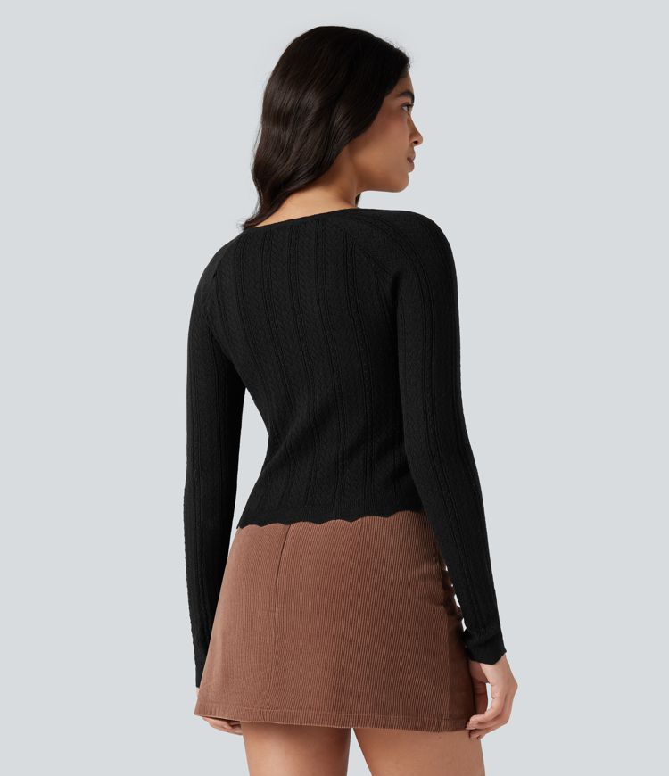 Lässiger Pullover mit quadratischem Ausschnitt, langen Ärmeln und Muschelsaum