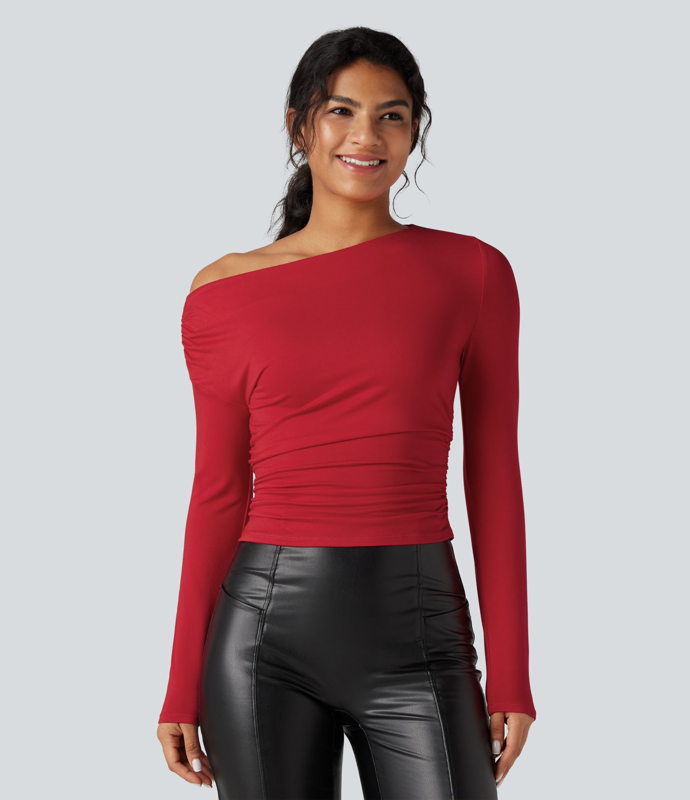 Lässiges, gerafftes Oberteil mit langen Ärmeln und One-Shoulder-Design