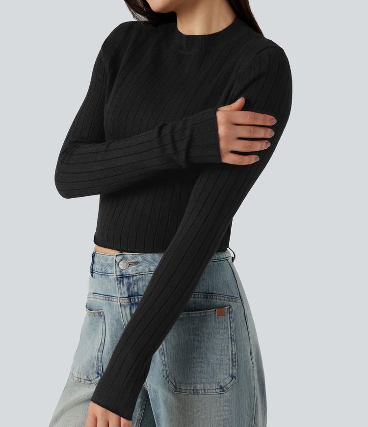 Jersey corto informal con cuello alto tipo mock-neck y mangas largas