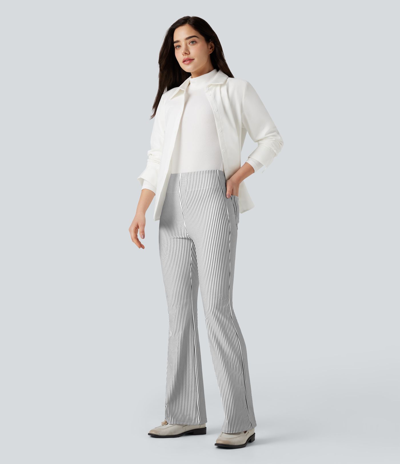 Pantalones acampanados de trabajo de talle alto a rayas con bolsillos