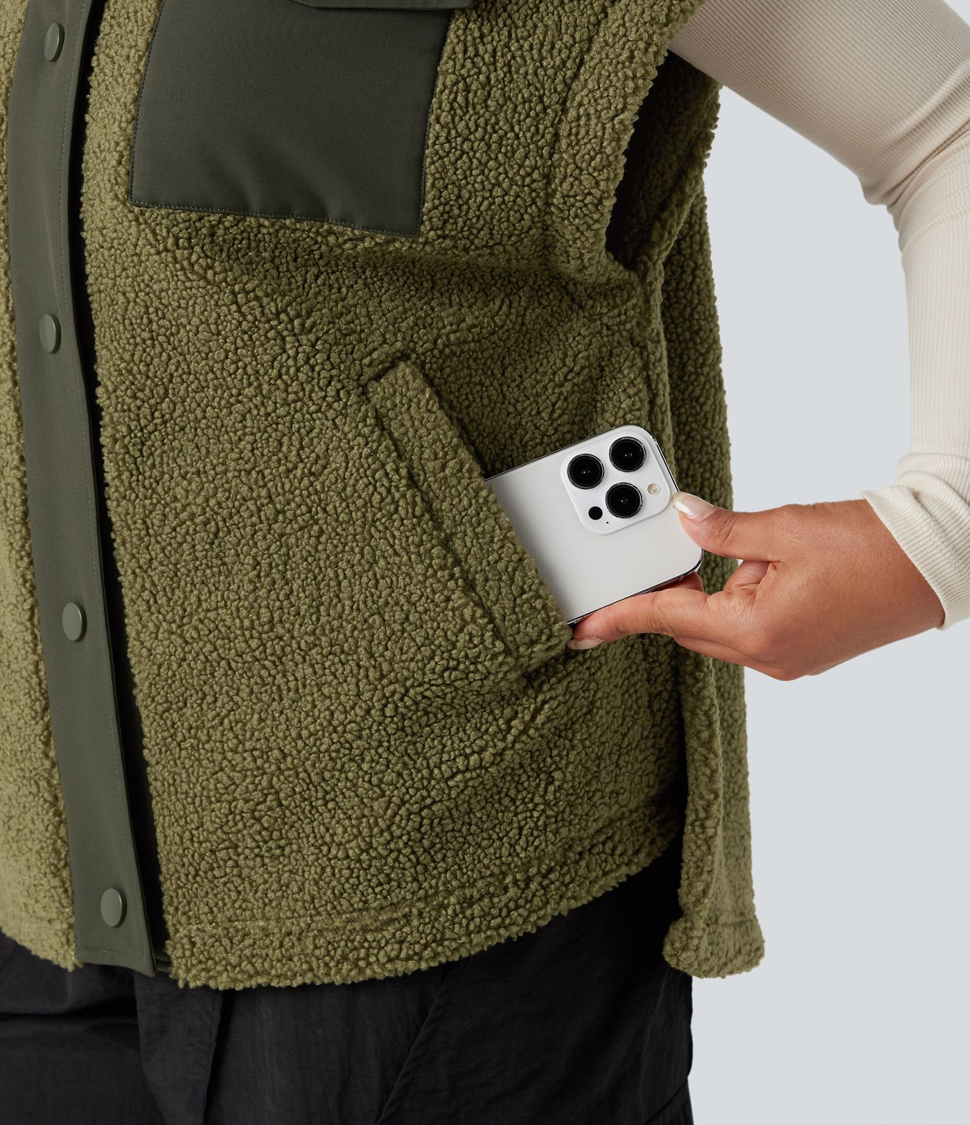 Gilet sherpa randonnée color block col montant manches courtes avec poches