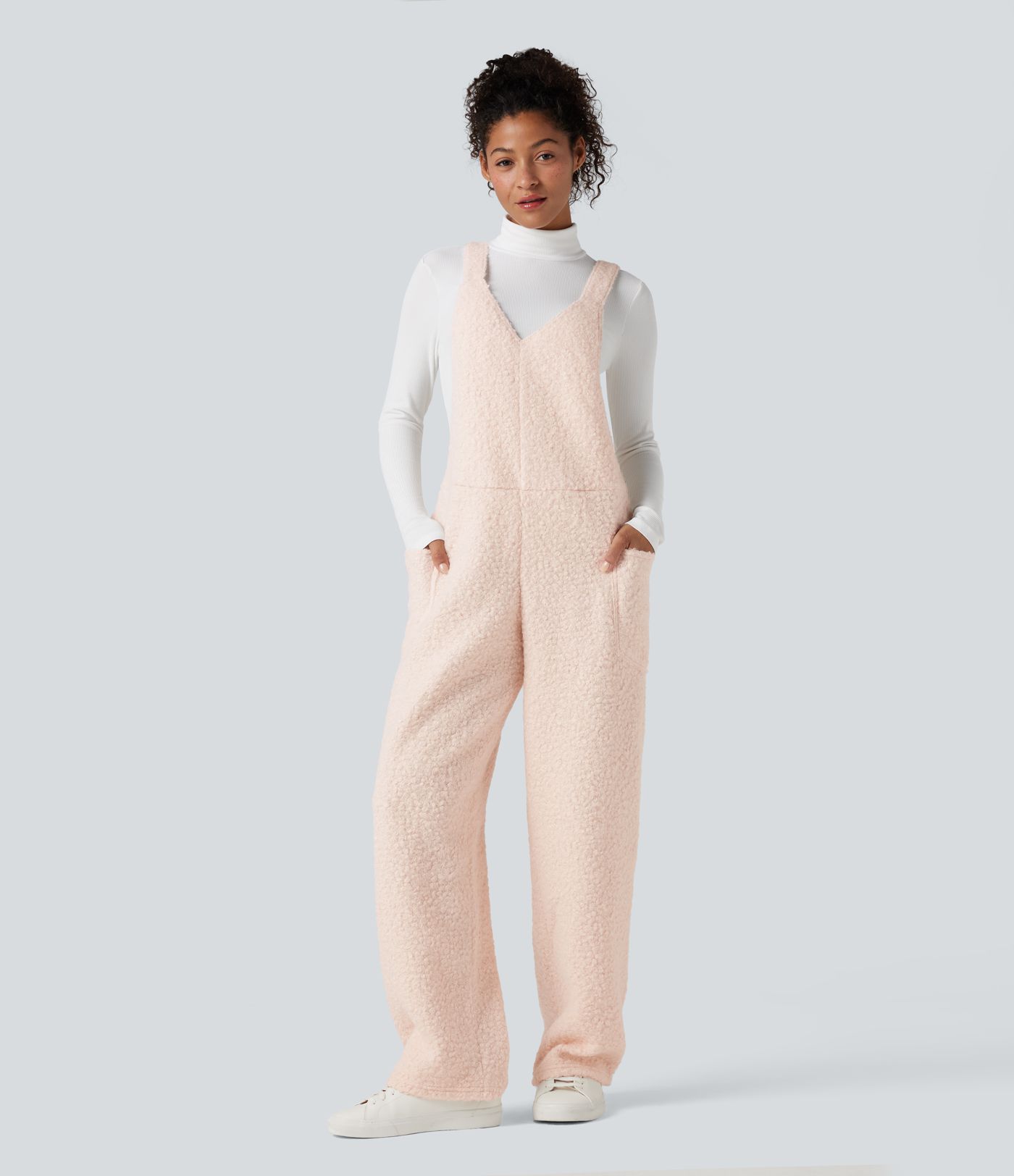 Lässiger Teddy-Overall mit V-Ausschnitt und Seitentaschen