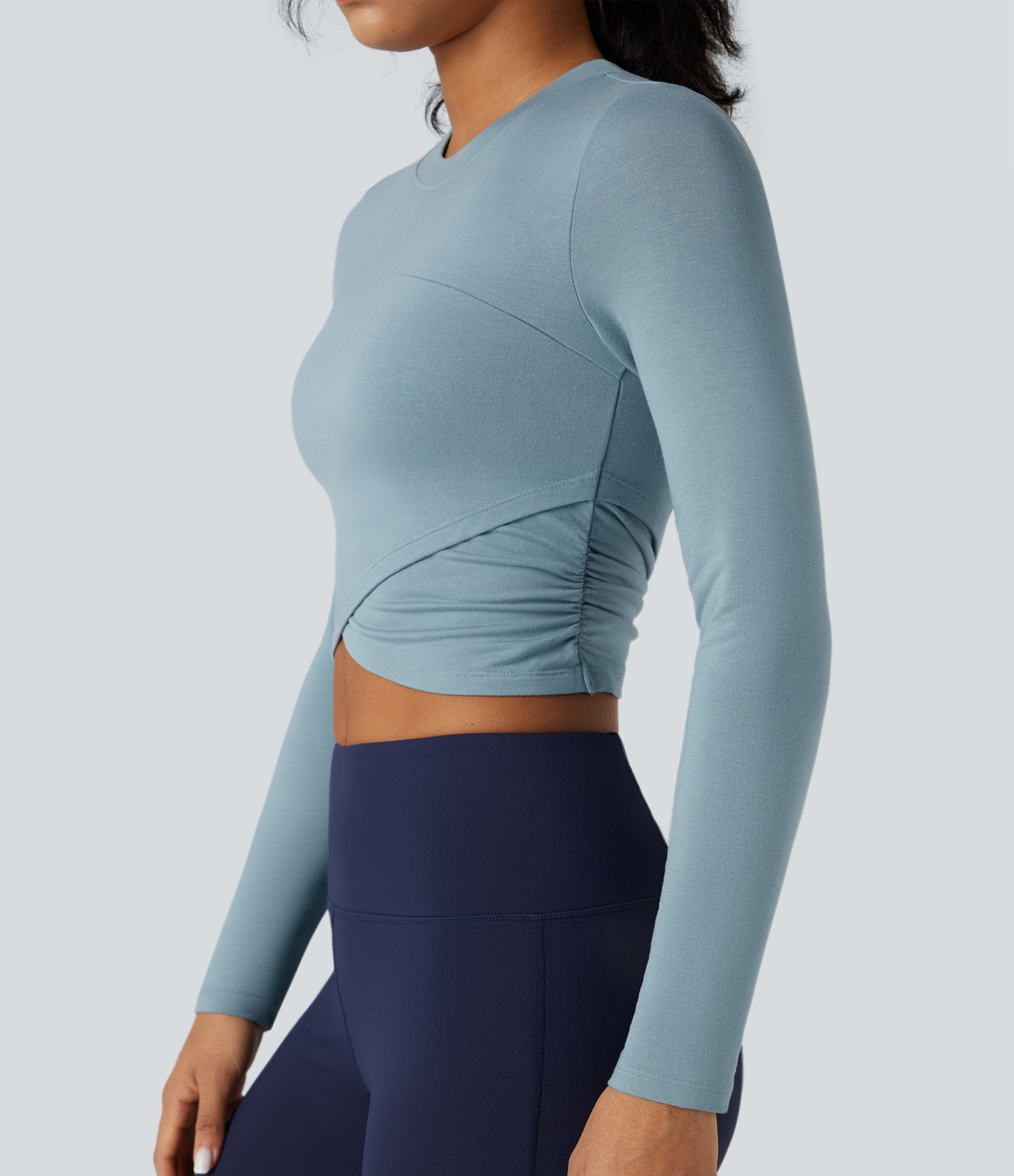 Round Neck Long Sleeve Crossover Hem Cropped Yoga Sports Top