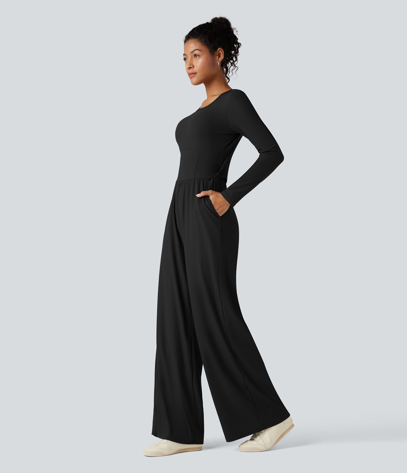 Fitilli, yuvarlak yakalı, uzun kollu, korseli, cepli günlük tulum — Easy Peezy edisyonu