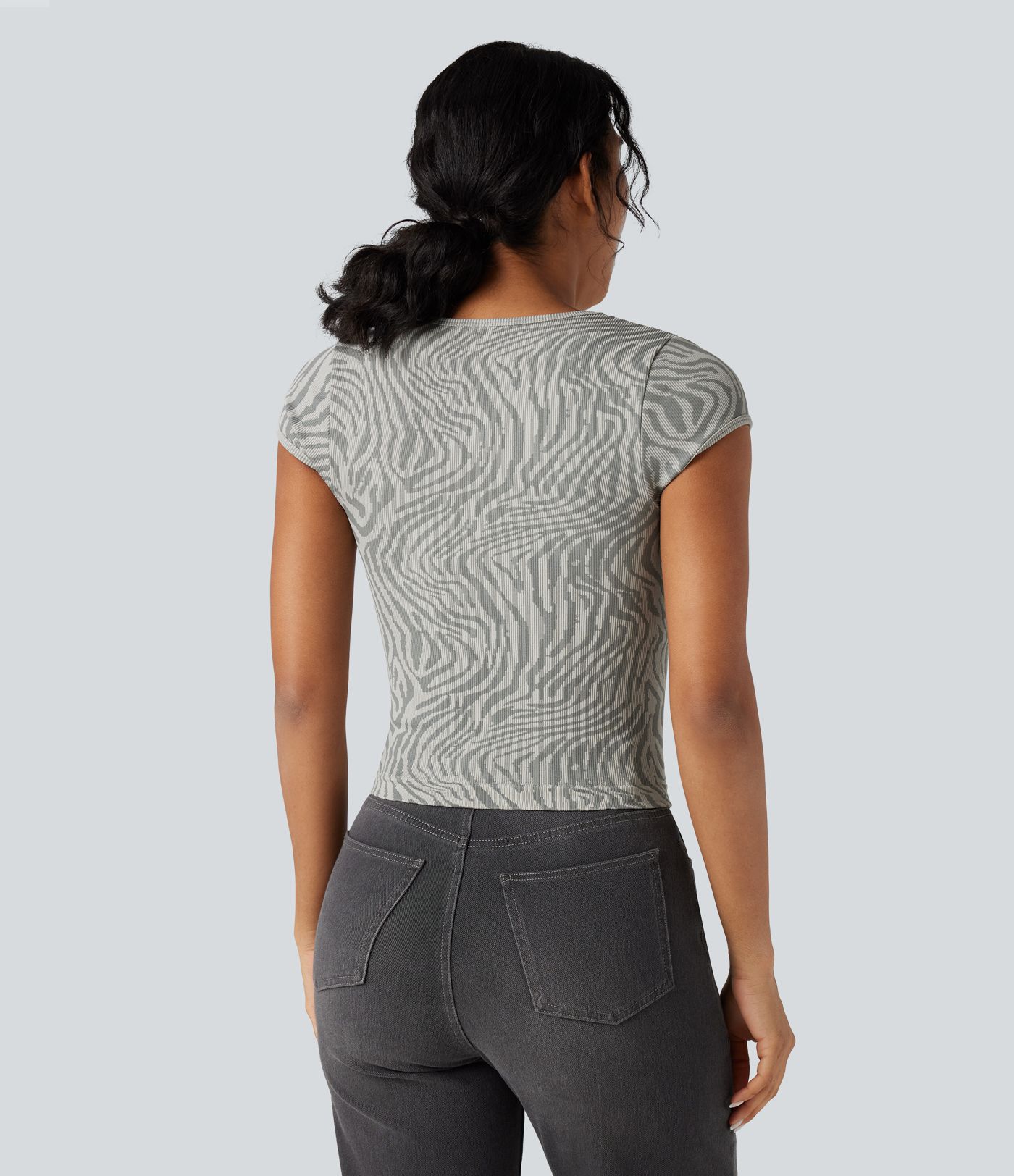 OneForm Seamless Flow U Neck Short Sleeve Zebra Print Casual Sports Top