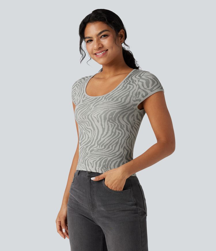 OneForm Seamless Flow U Neck Short Sleeve Zebra Print Casual Sports Top