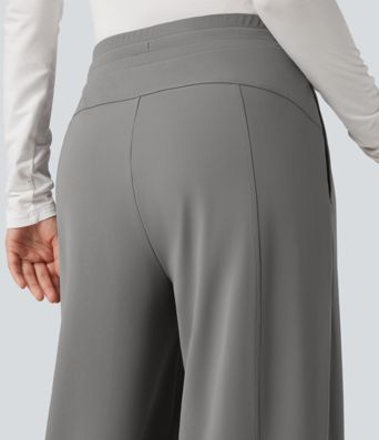 Hoch taillierte, weit geschnittene Freizeithosen mit Taschen