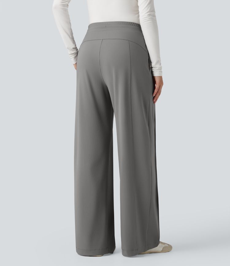 Hoch taillierte, weit geschnittene Freizeithosen mit Taschen