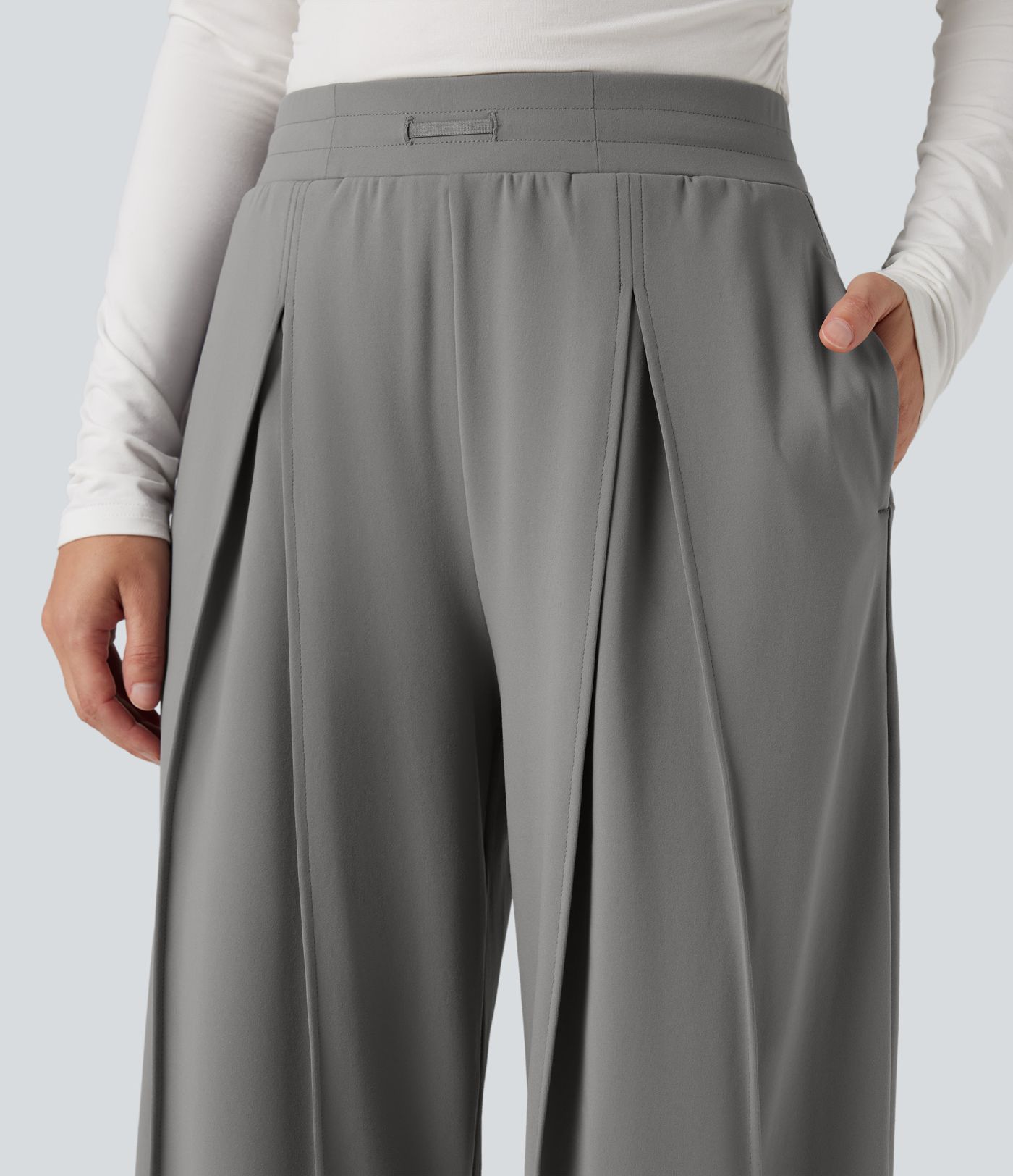 Hoch taillierte, weit geschnittene Freizeithosen mit Taschen