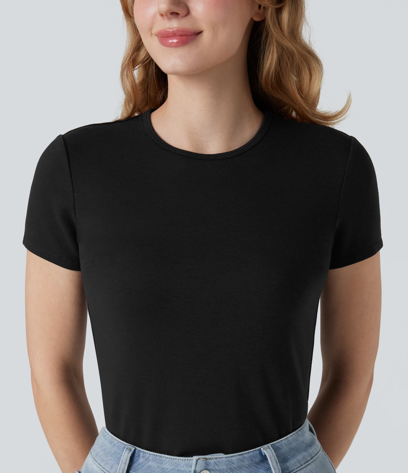 Halara HeatCore - Lässiges T-Shirt mit Rundhalsausschnitt und kurzen Ärmeln - wärmend