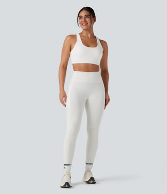 Sujetador deportivo para yoga con escote en U y espalda racerback — sujeción ligera