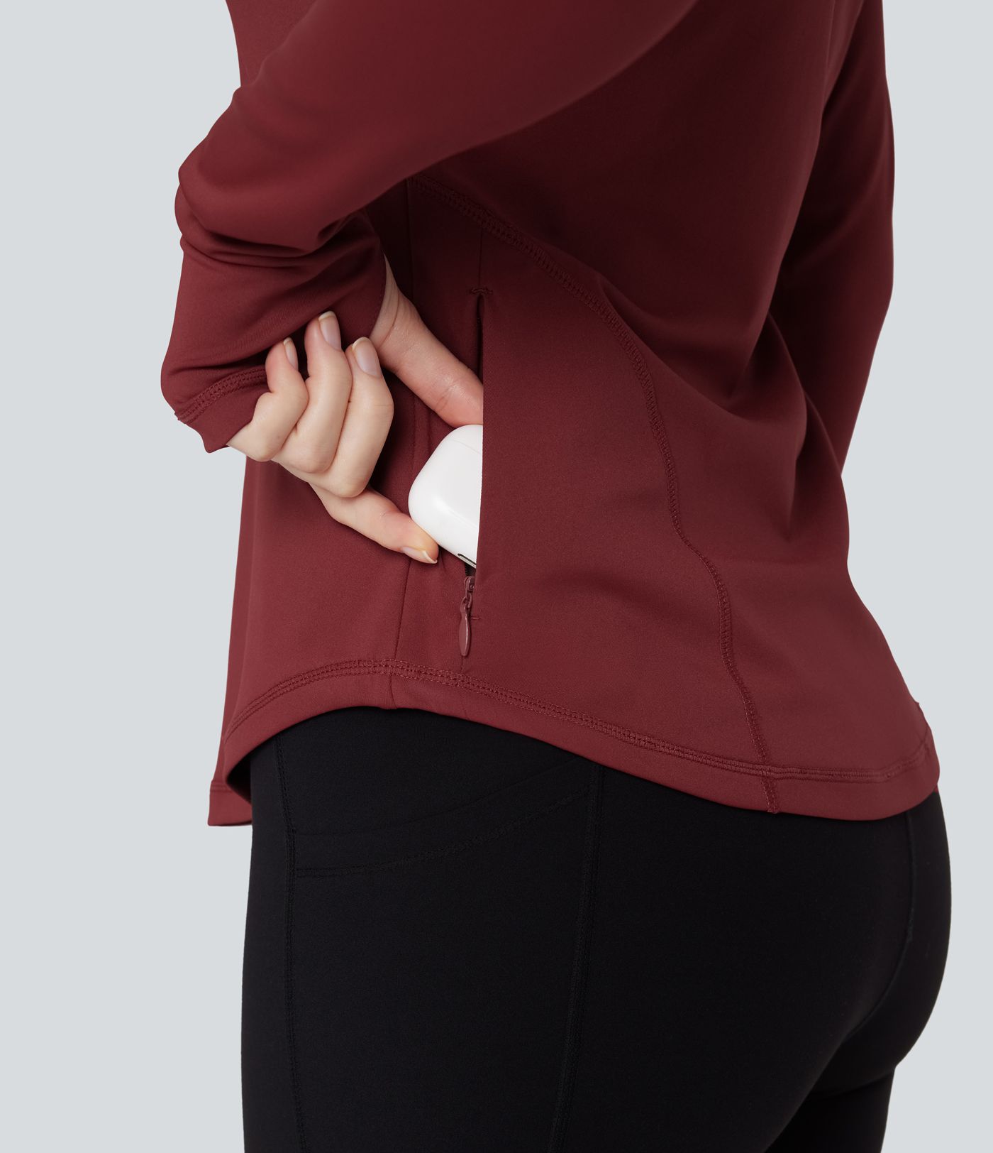 Round Neck Long Sleeve Thumb Holes Curved Hem Workout Sports Top with Pocket