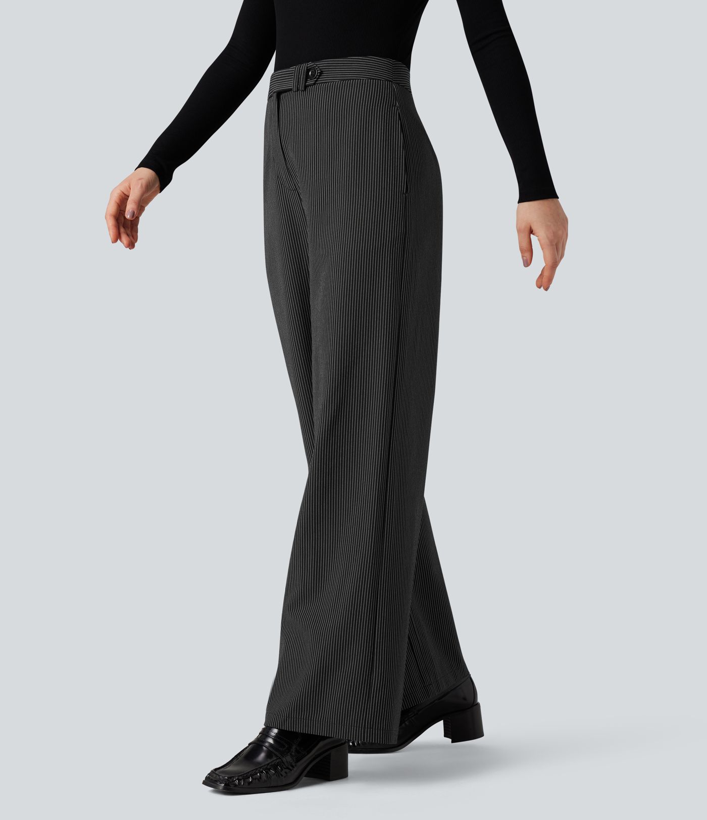 Röndóttar vinnubuxur með háum mitti, beinum fótum og vösum