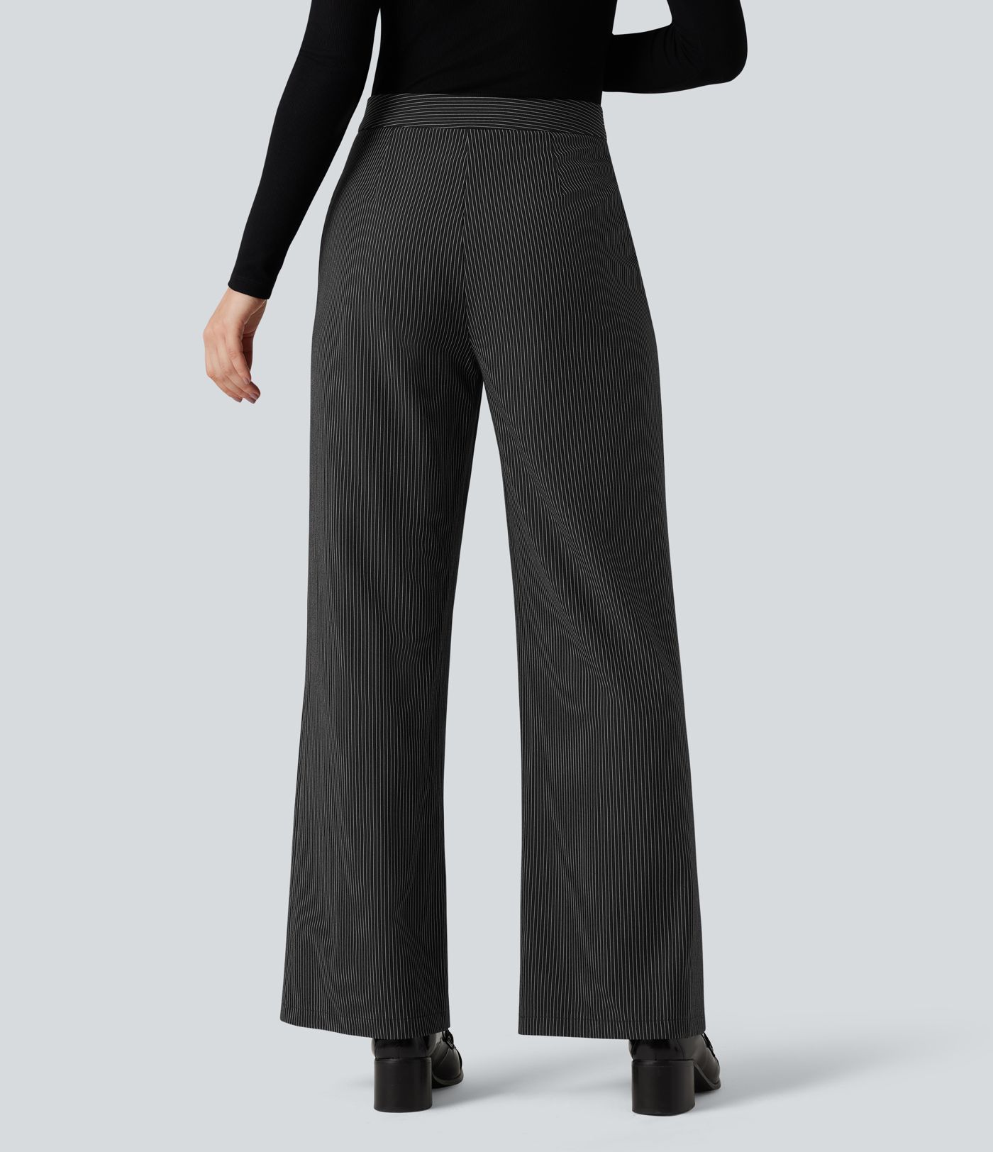 Röndóttar vinnubuxur með háum mitti, beinum fótum og vösum