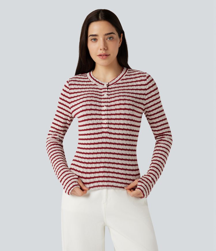 Camiseta casual de rayas con cuello Henley, mangas largas y abertura para el pulgar