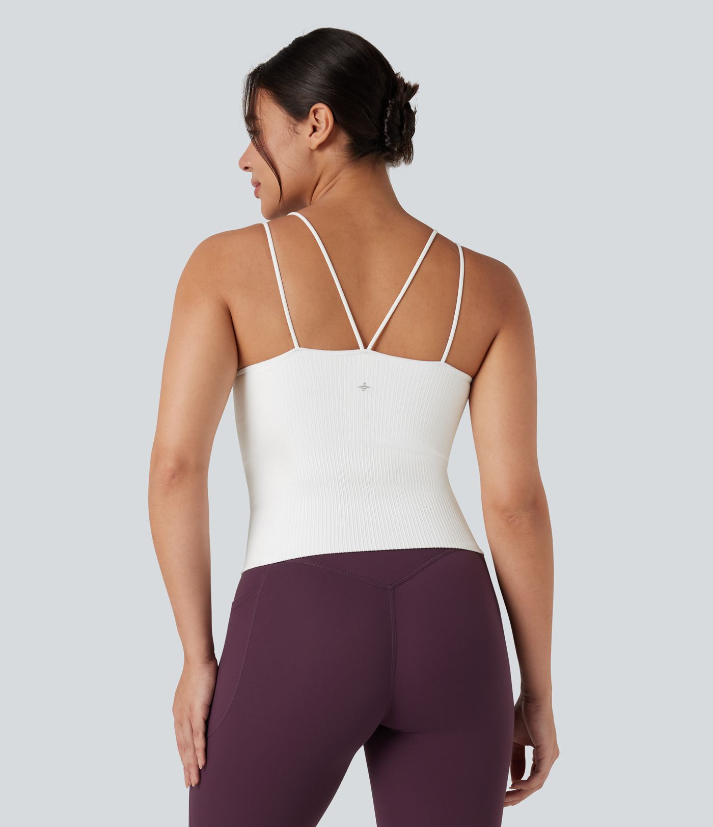 OneForm Seamless Flow U-Neck Double Straps Built-in Bra Running Cami-Longer Length