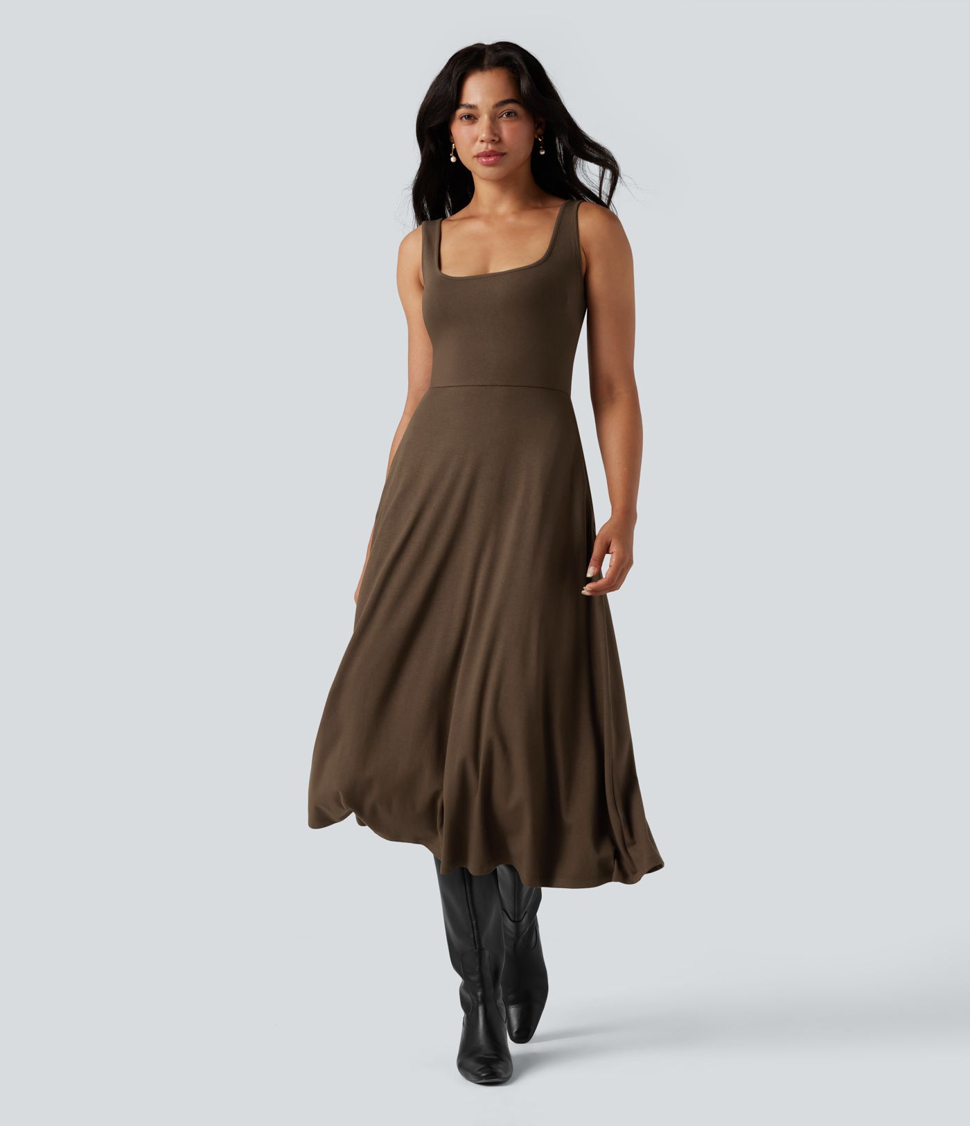 Robe de soirée mi-longue, fluide et sans manches, à encolure en U, avec poches