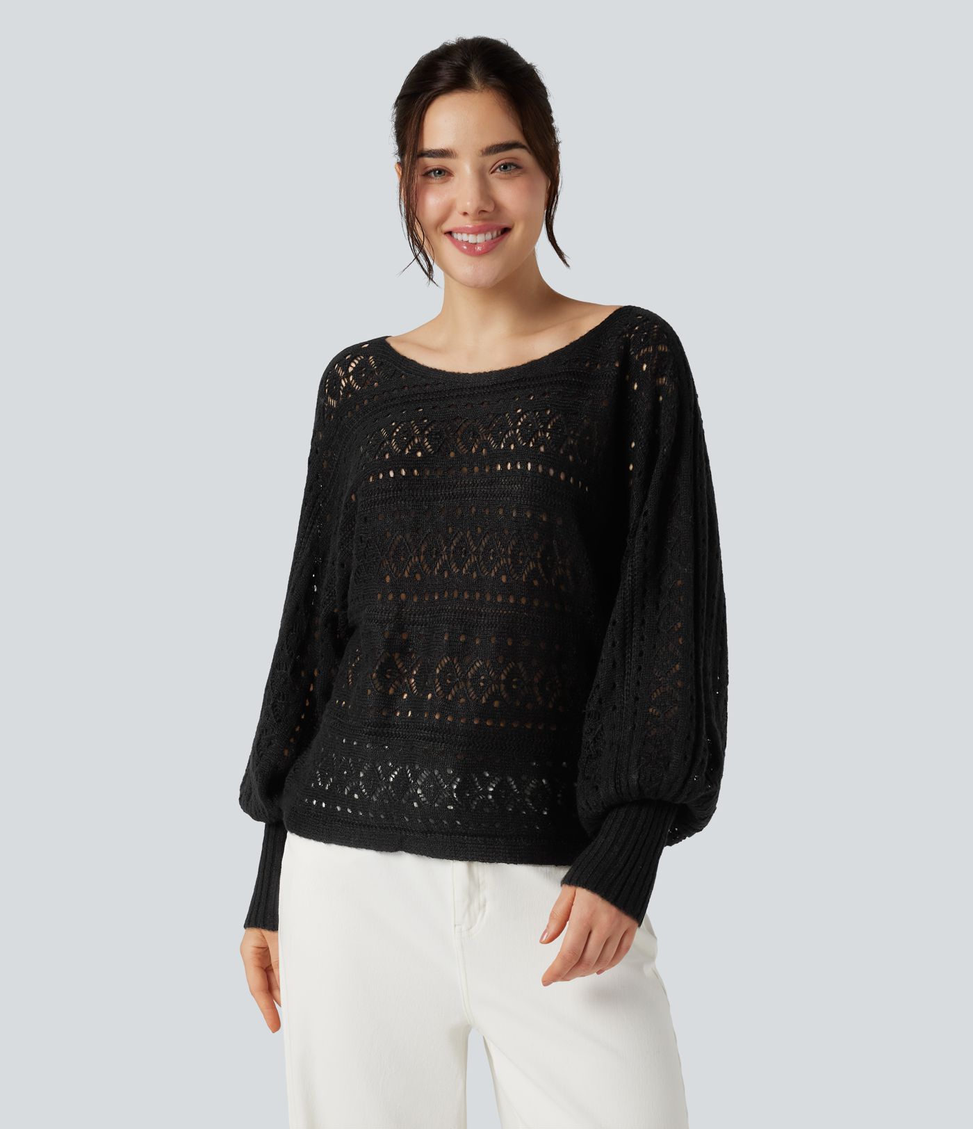 Pull ajouré col rond manches chauve-souris longues