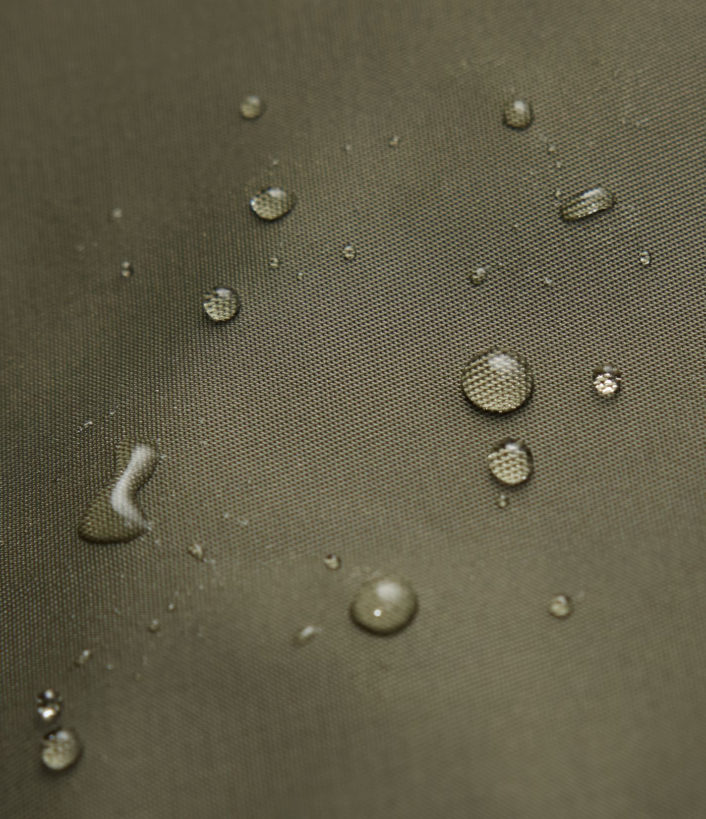 Lässige Bomberjacke mit Stehkragen, mehreren Taschen und langen Ärmeln - wasserabweisend