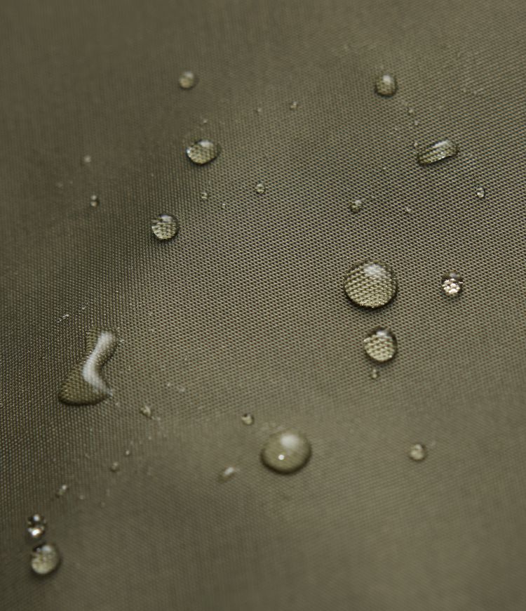 Lässige Bomberjacke mit Stehkragen, mehreren Taschen und langen Ärmeln - wasserabweisend