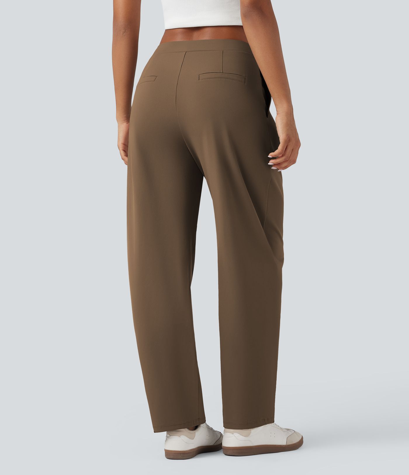 Halara Flex™ DayStretch - Schmal zulaufende Arbeits-Hose mit mittelhohem Bund und Seitentaschen