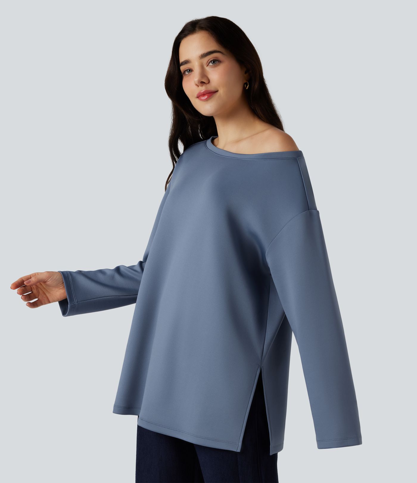 Lässiges Sweatshirt mit U-Boot-Ausschnitt und langen Ärmeln