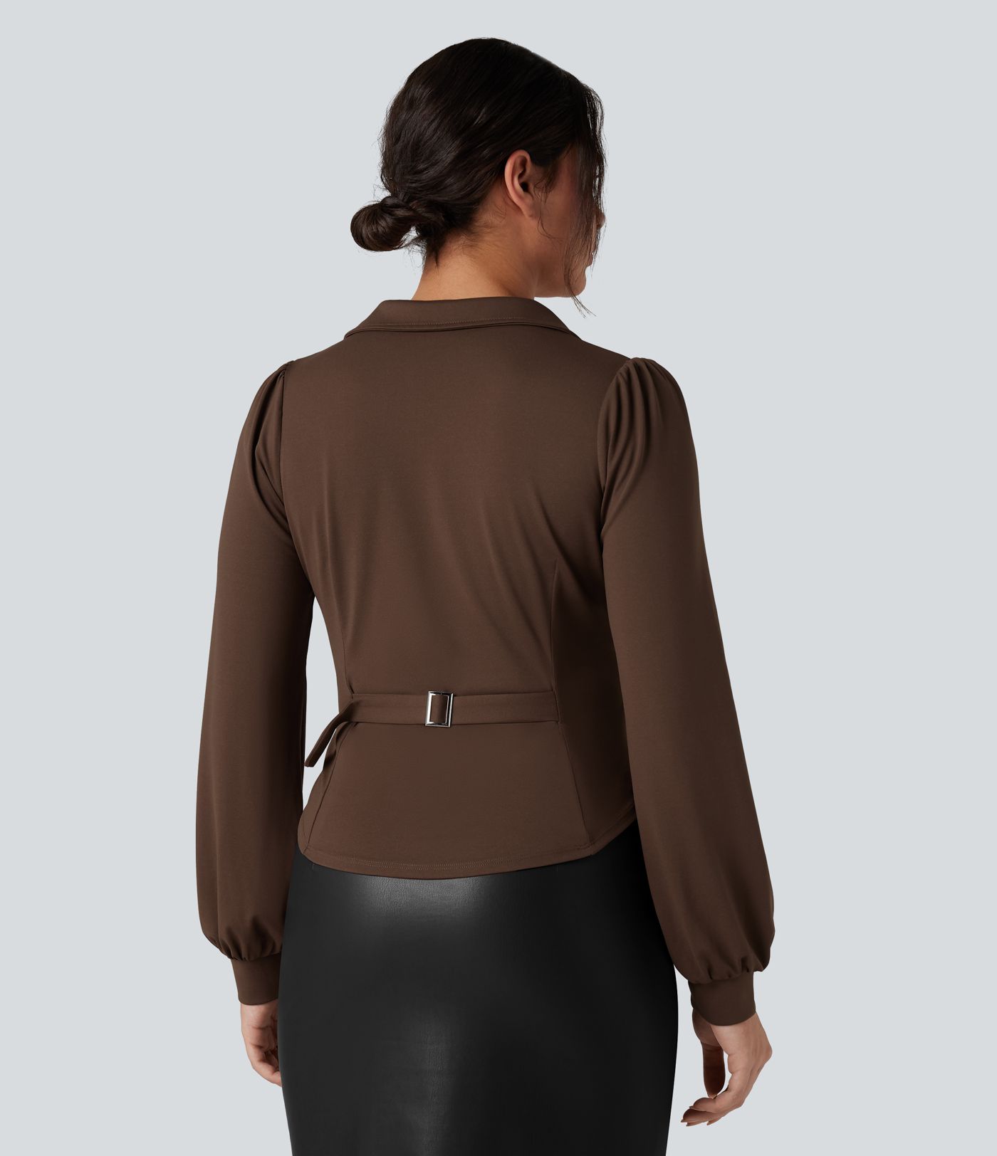 Gerafftes Arbeitshemd mit V-Ausschnitt und langen Ärmeln