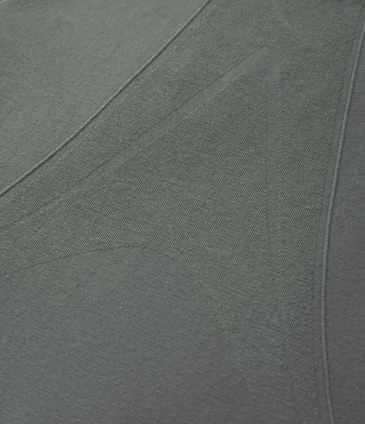 HeatCore OneForm Seamless Flow Round Neck Long Sleeve Thermal Casual Top