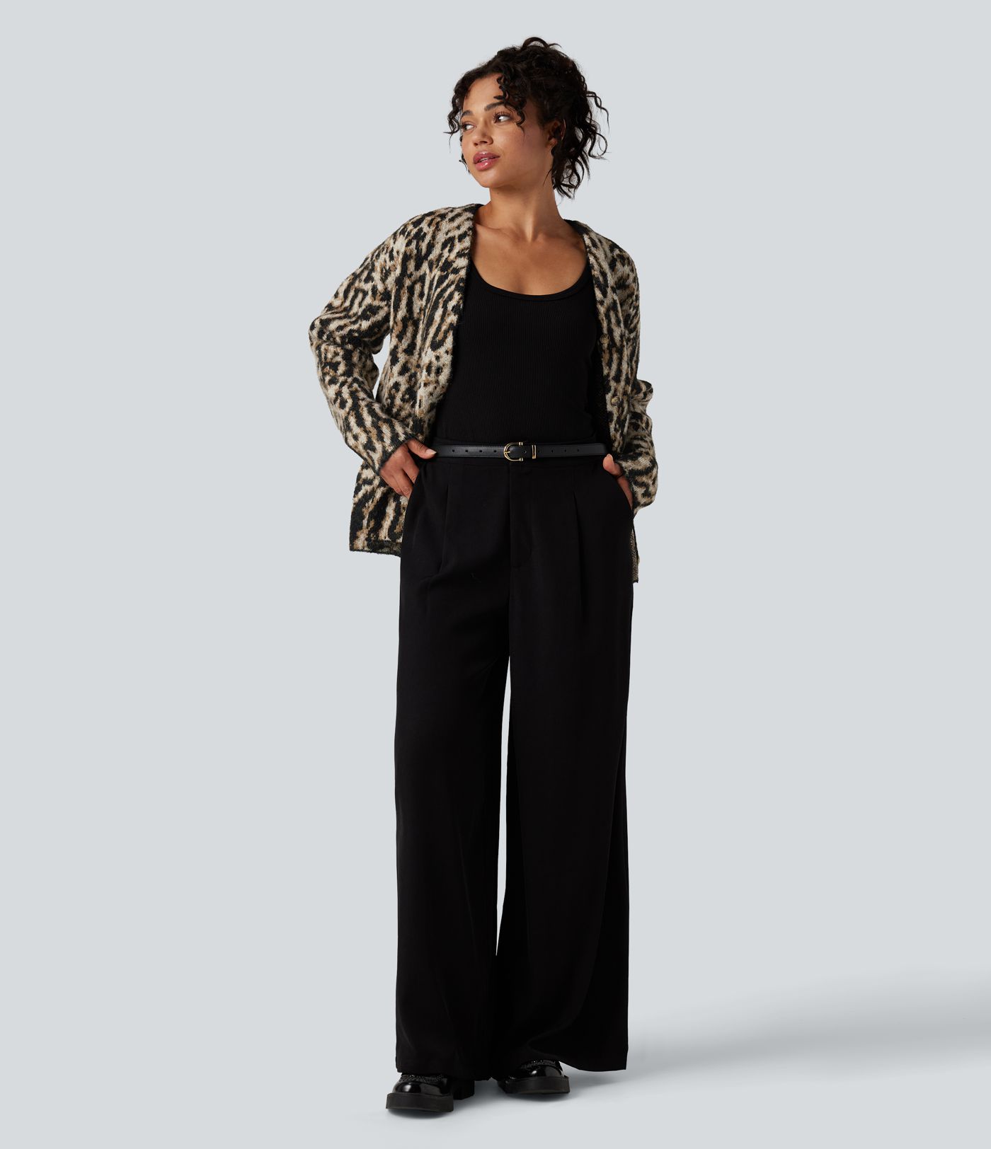 V-Ausschnitt-Cardigan im Leopardenmuster aus Wollmischung, lässig