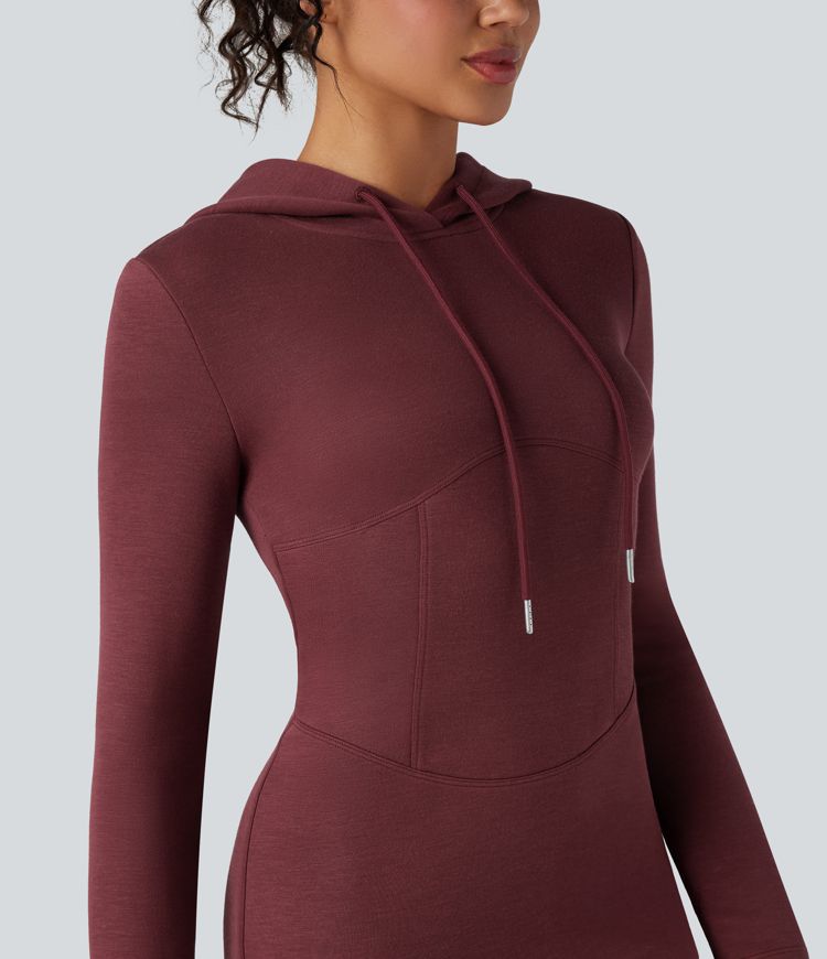 Robe sweat mi-longue fendue à capuche manches longues