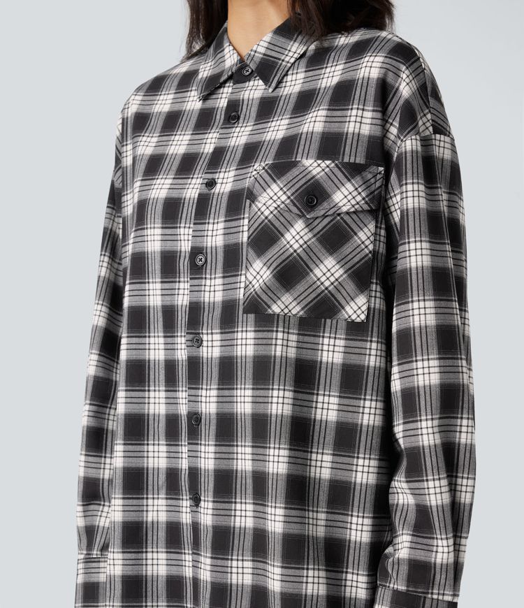 Camisa casual de cuadros con bolsillo.