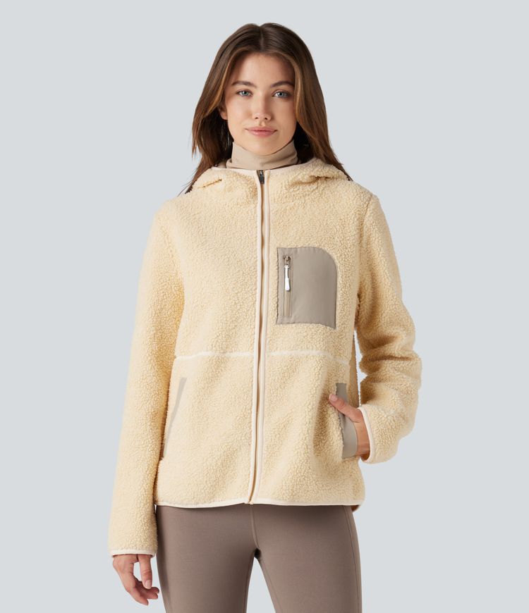 Sherpa-Wanderjacke mit Kapuze, mehreren Taschen und langen Ärmeln