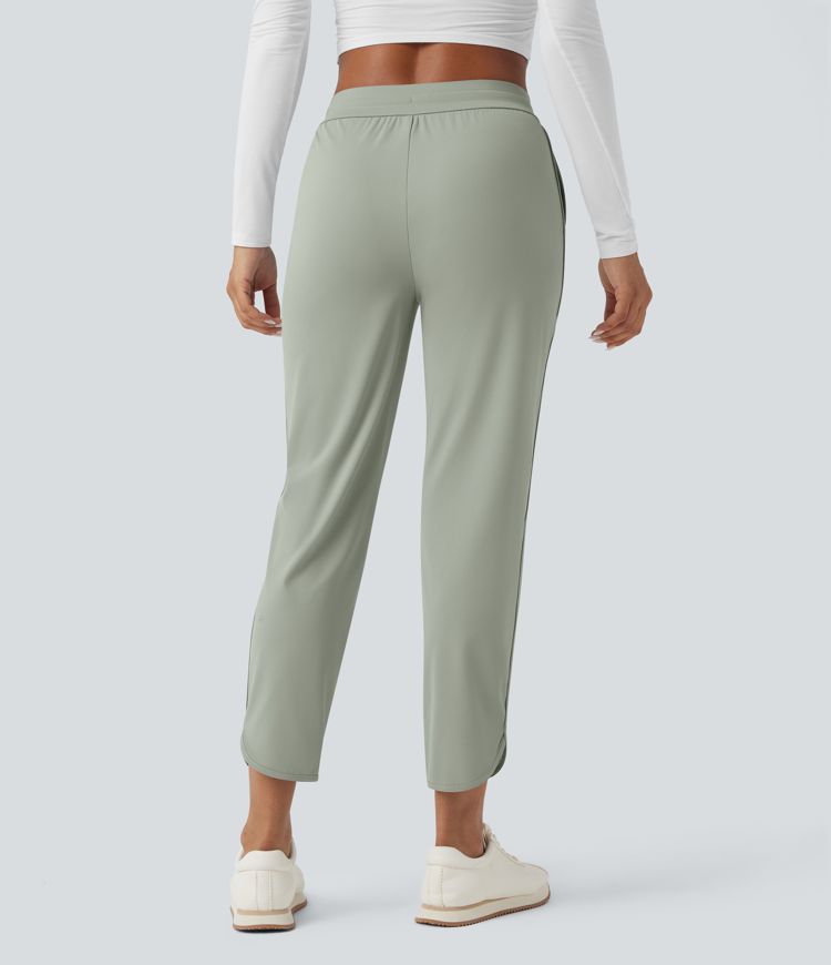 Golf-Hose mit mittelhohem Bund, Seitentaschen und schmal zulaufendem Bein - schnelltrocknend, UPF40+