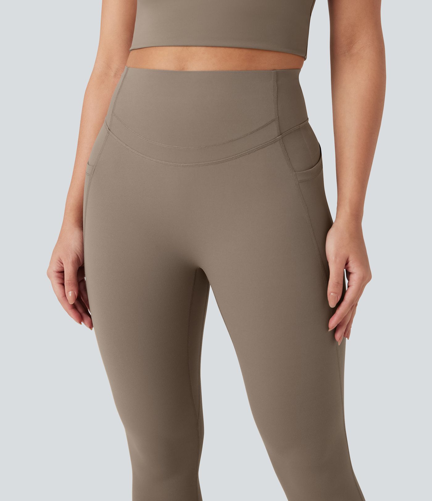 Legging d'entraînement gainant galbant taille haute avec poches Halara UltraSculpt™