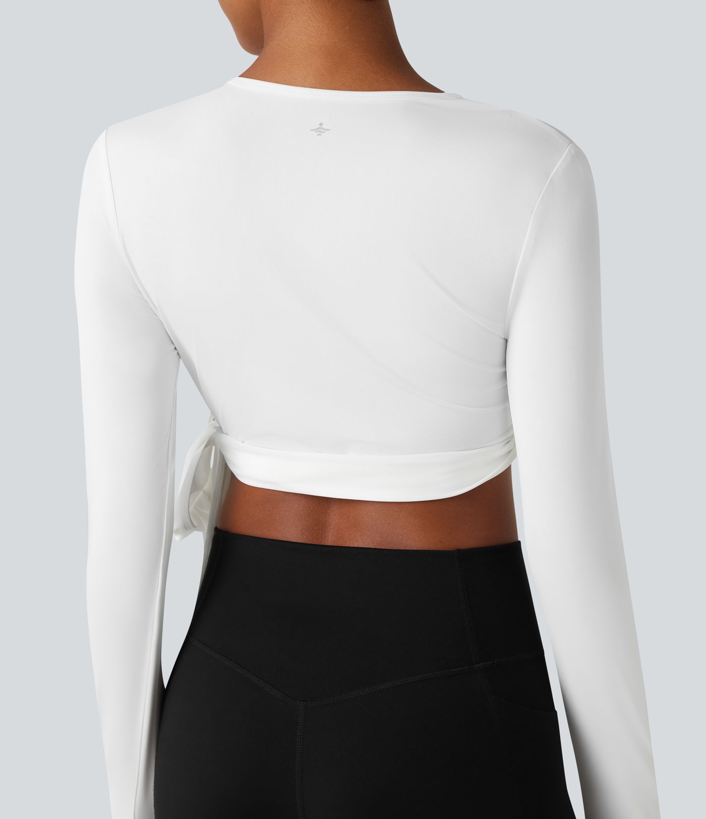 Round Neck Long Sleeve Tie Back Cropped Yoga Sports Top