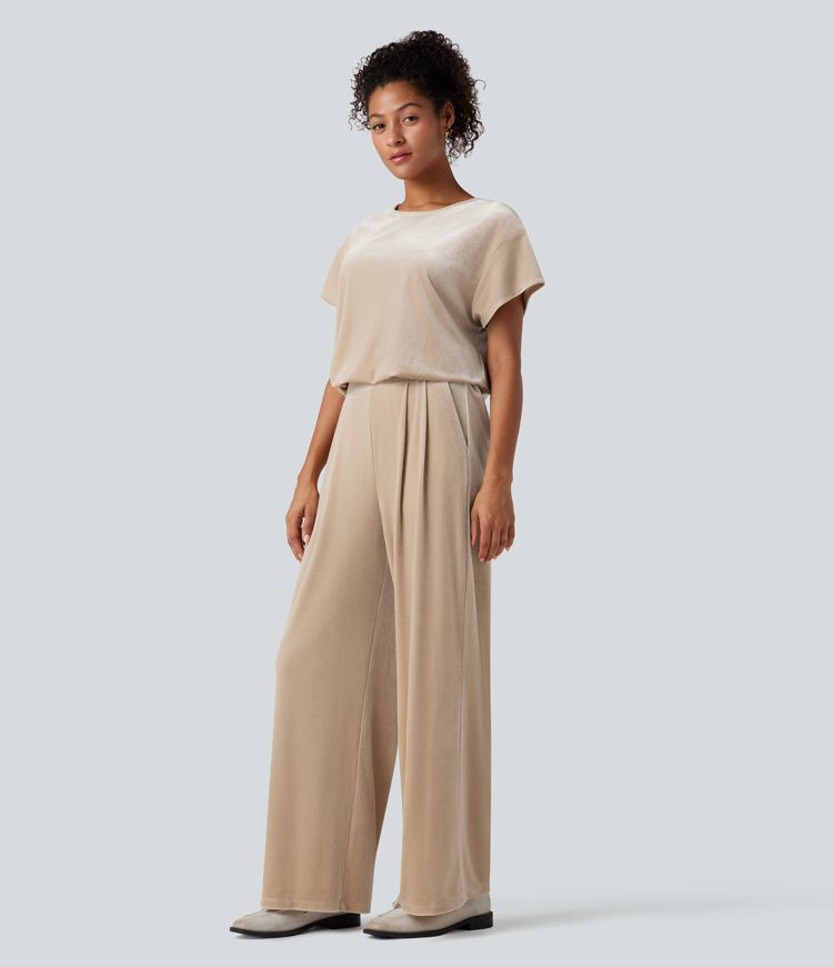 Combinaison tailleur velours col rond manches courtes avec poches