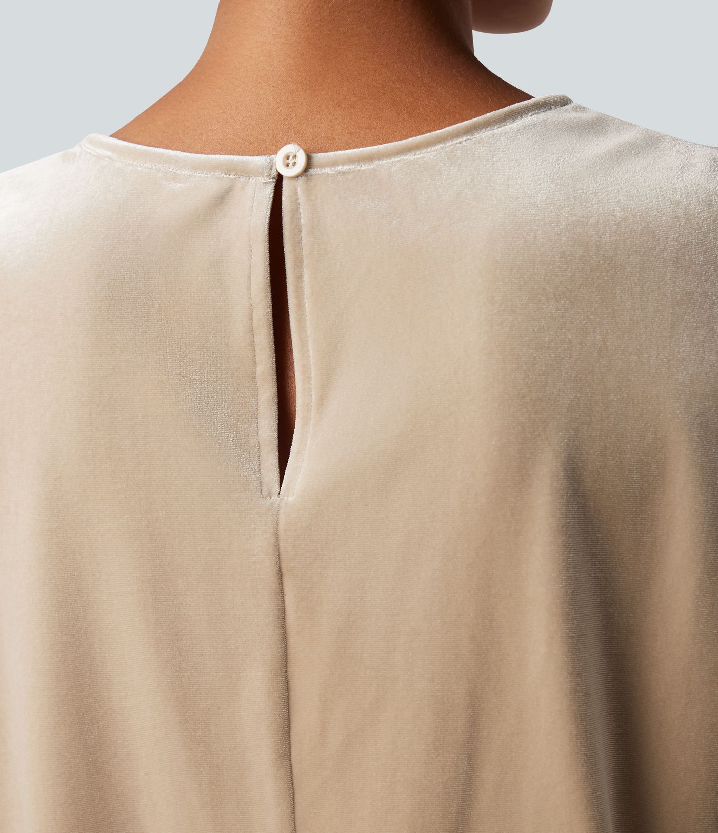 Combinaison tailleur velours col rond manches courtes avec poches