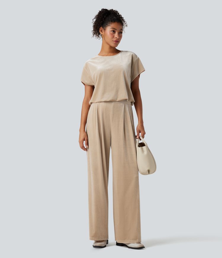 Combinaison tailleur velours col rond manches courtes avec poches