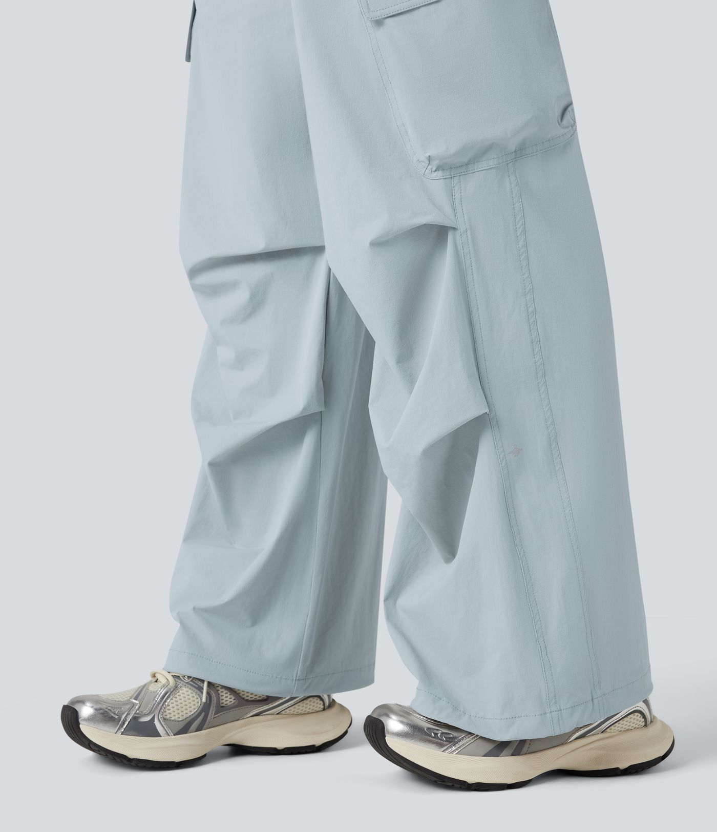 Cargo-Hose mit mittlerer Bundhöhe, Kordelzug, geradem Bein und Taschen – UPF 40+