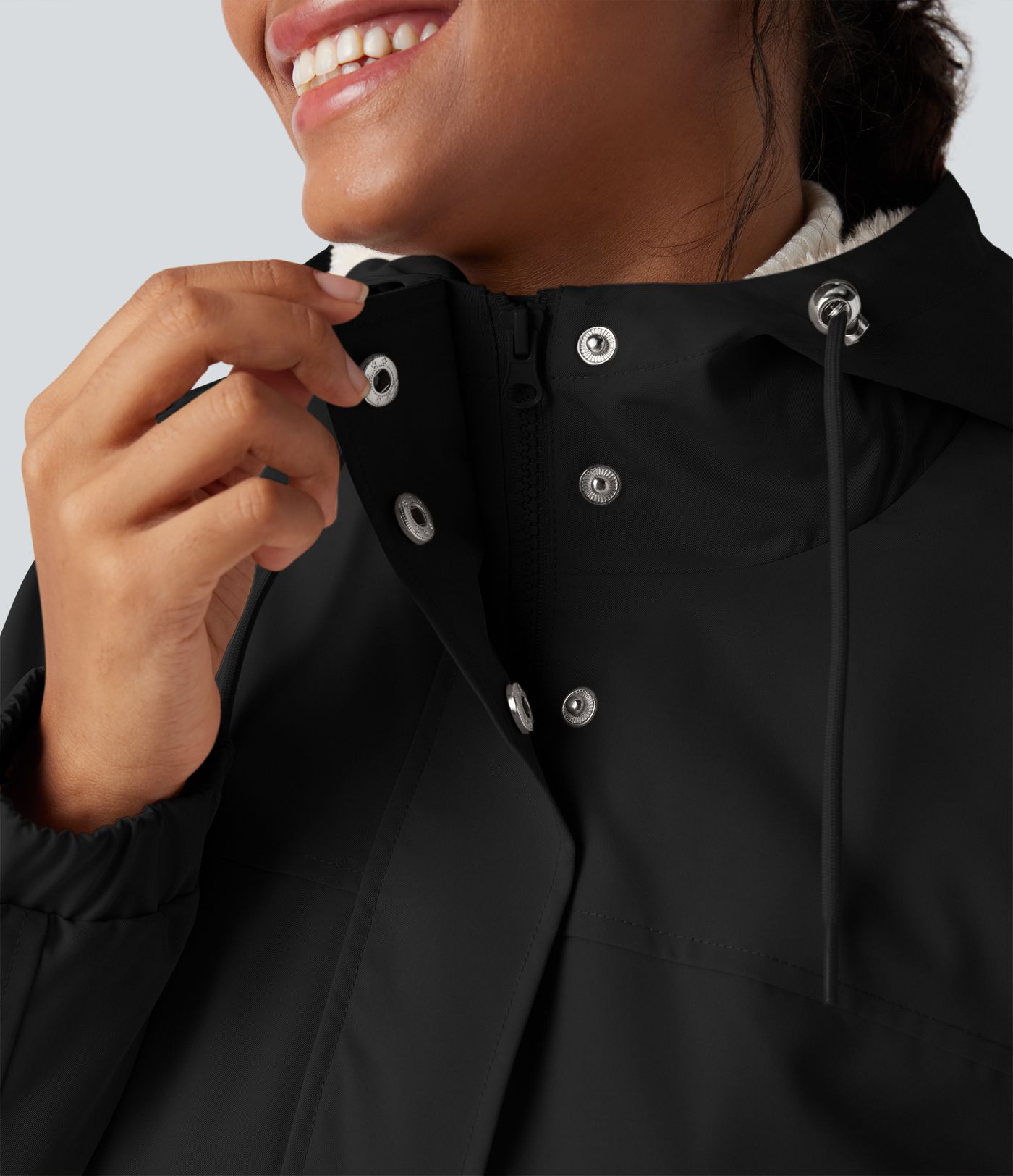 Lang geschnittener Fleece-Parka mit Kapuze, langen Ärmeln, Kordelzug und Taschen