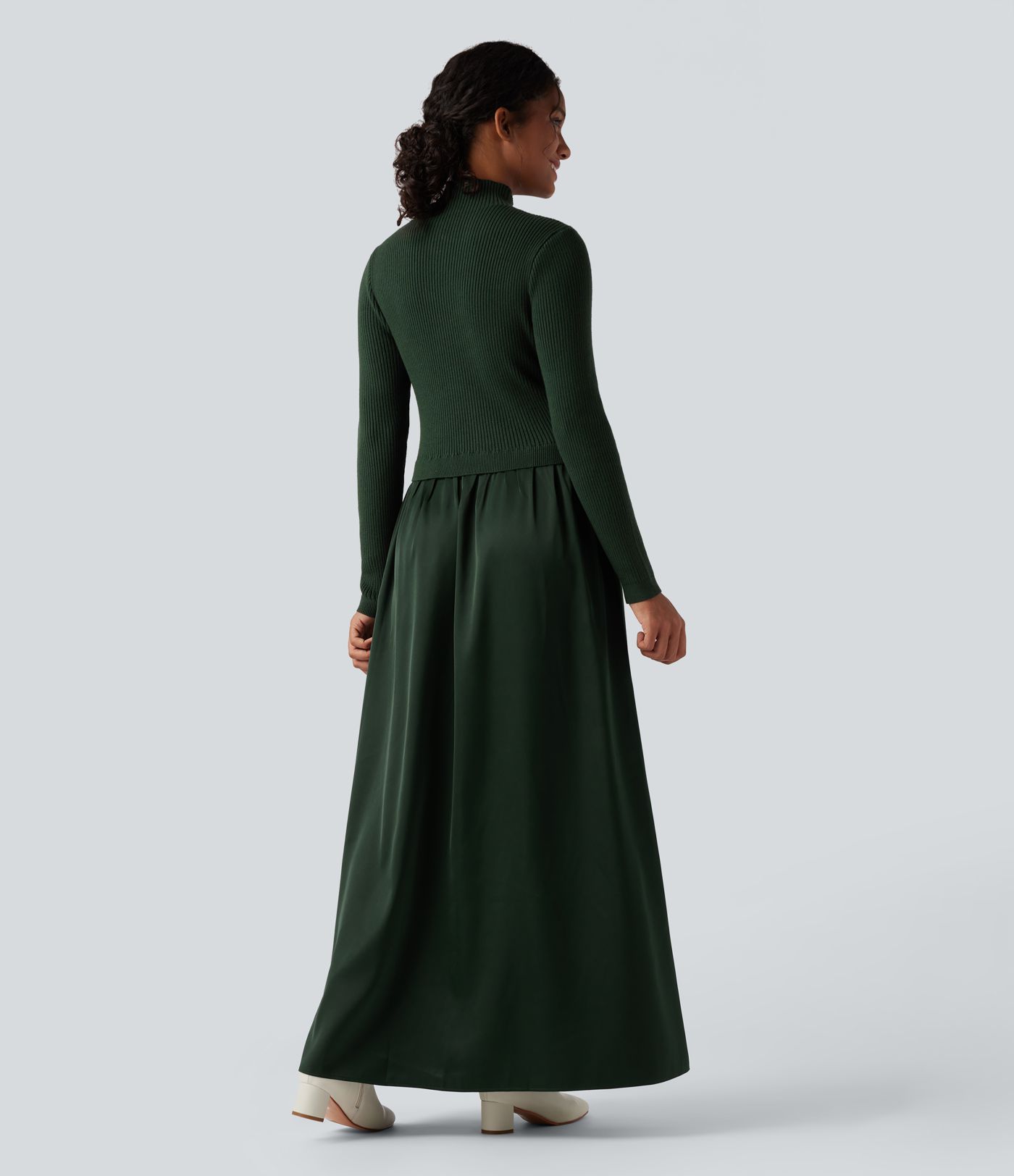 Maxi-Arbeitspulloverkleid mit Stehkragen und langen Ärmeln