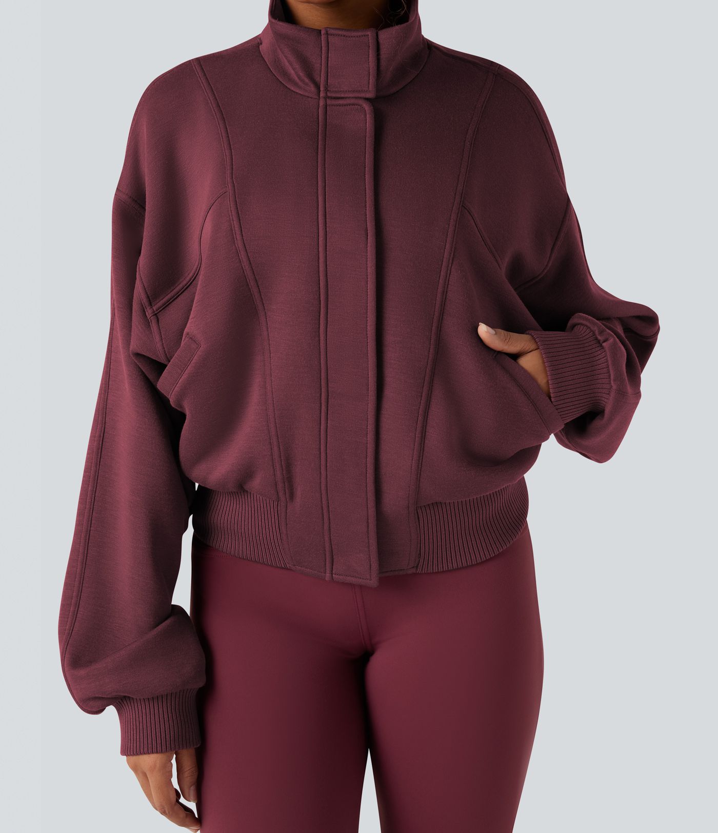 SpacerTek™ - Workout-Jacke mit hohem Kragen, Seitentaschen, Fledermausärmeln und kontrastgerippten Details