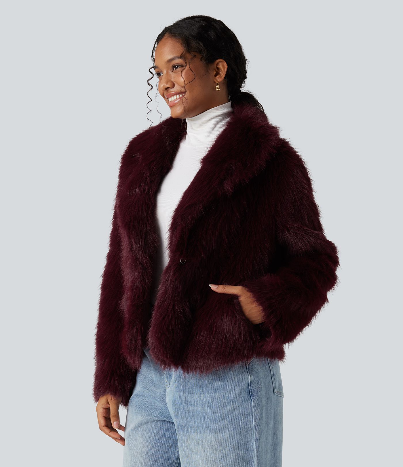 Manteau cape fausse fourrure col revers manches longues avec poches