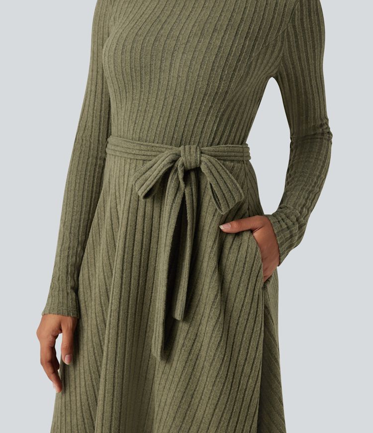 Robe côtelée ceinturée col rond manches longues avec poches