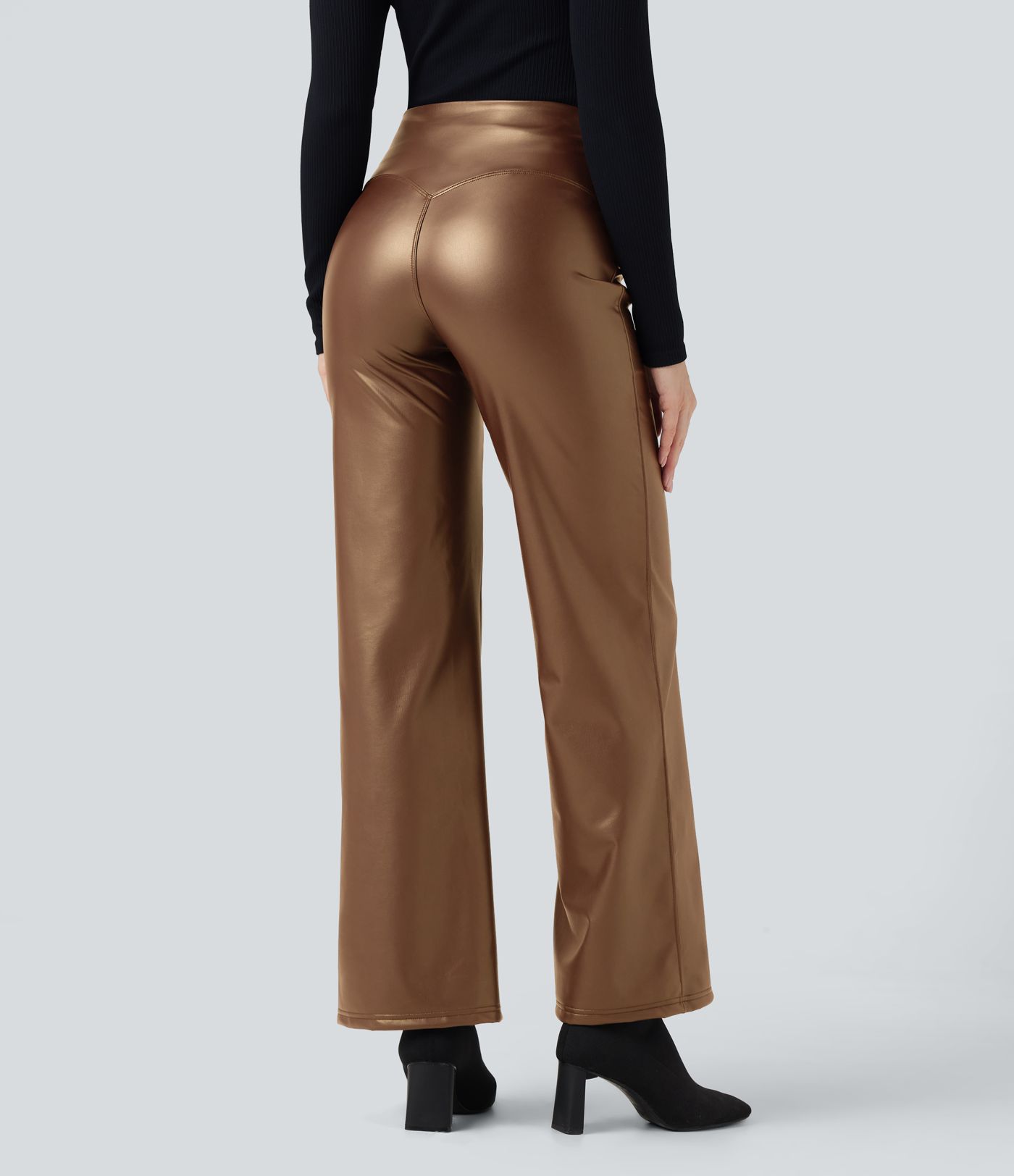 Lässige Fleece-Schlaghose aus dehnbarem Kunstleder mit hohem Bund, Seitentaschen und Bauchkontrolle