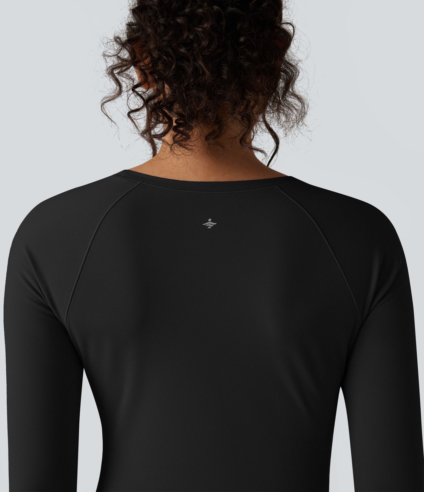 Round Neck Long Sleeve Thumb Holes Ruched Curved Hem Fleece Workout Sports Top