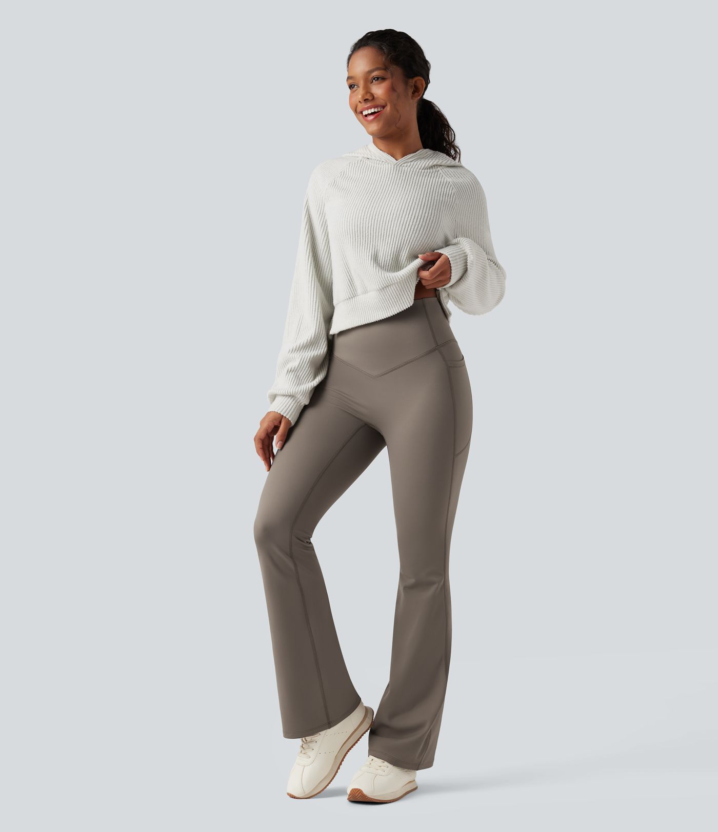 Legging bootcut polaire thermique yoga gainant modelant taille haute Halara UltraSculpt™ Heat avec poches