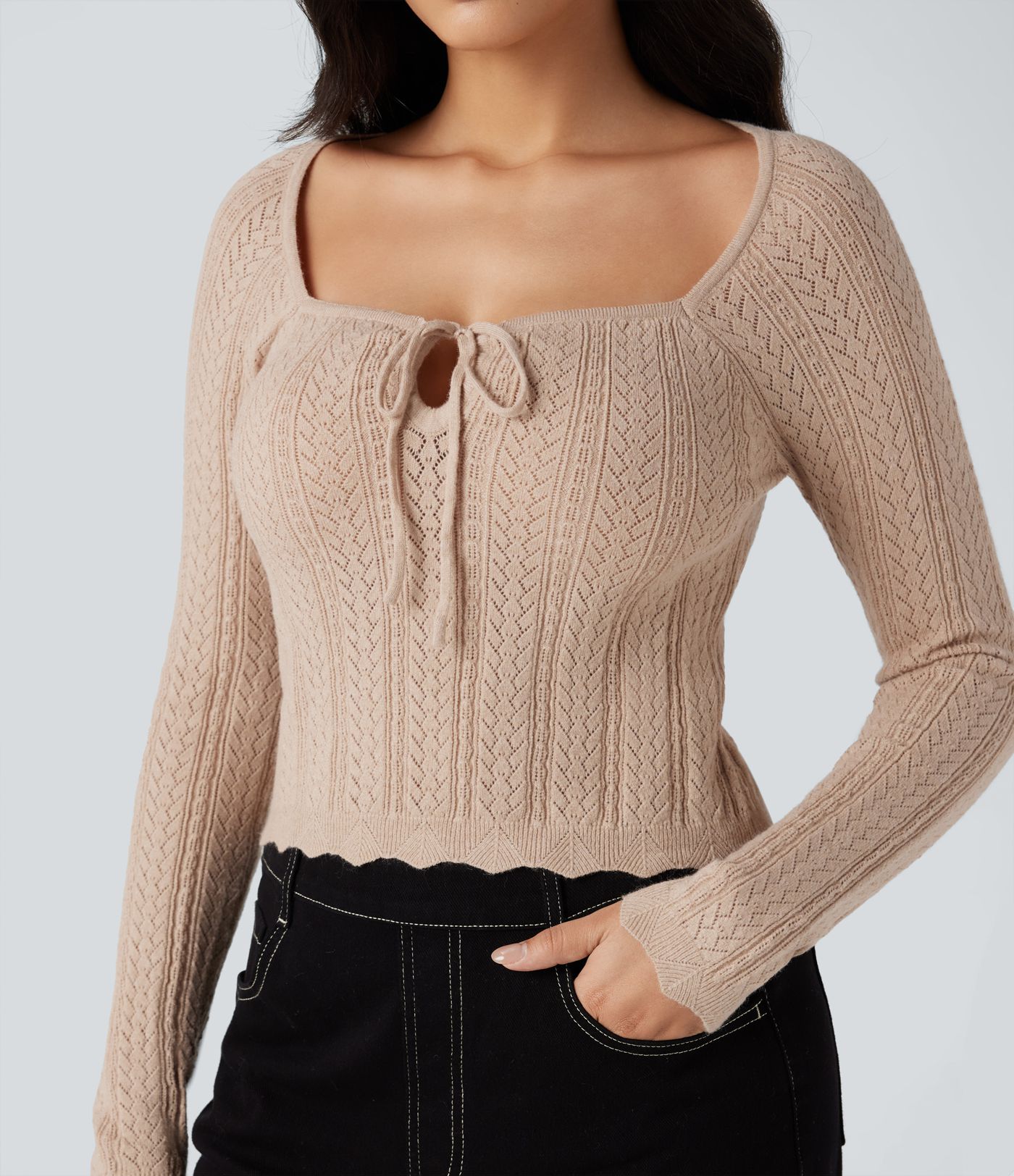 Pull ajouré col carré manches raglan ourlet festonné