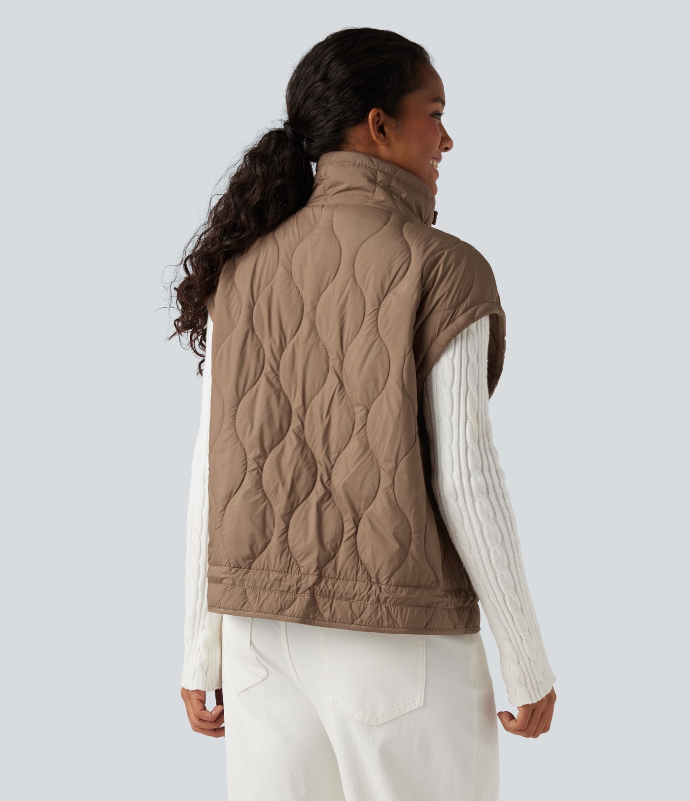 Durable Water Repellent High Neck Drawstring Hem Casual Quilted Synthetic Down Vest with Pockets