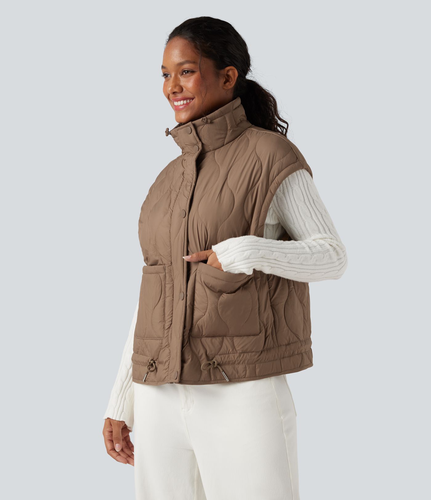 Durable Water Repellent High Neck Drawstring Hem Casual Quilted Synthetic Down Vest with Pockets